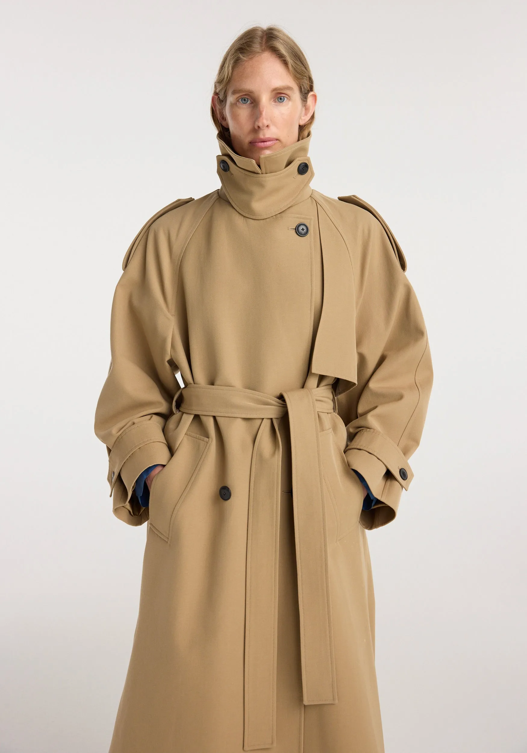 Classic trench | beige sold by Rohe product image thumbnail 3
