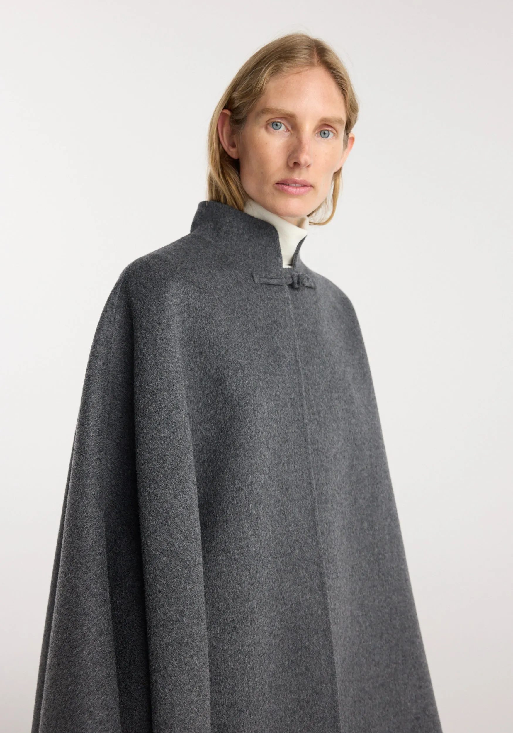 Double-faced wool pankou closure poncho | dark grey melange sold by Rohe product image thumbnail 4