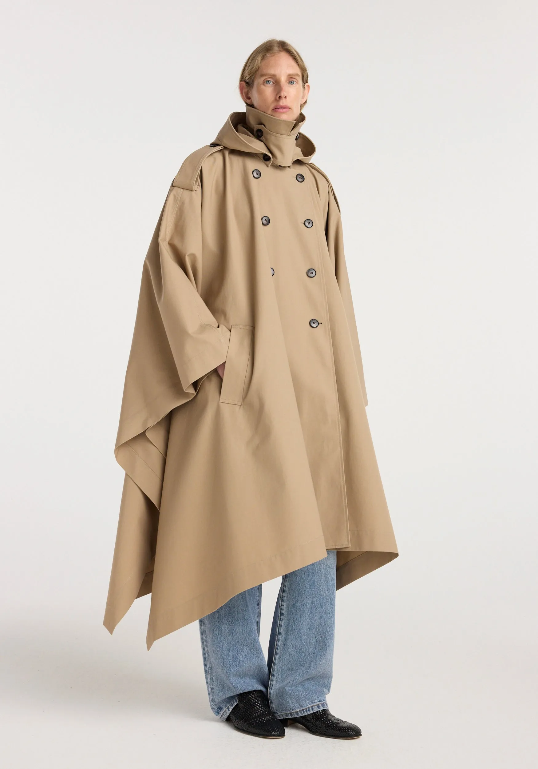 Hooded cape trenchcoat | beige sold by Rohe