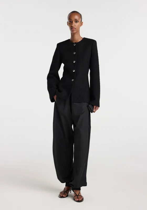Bouclé shaped blazer | black made by Rohe