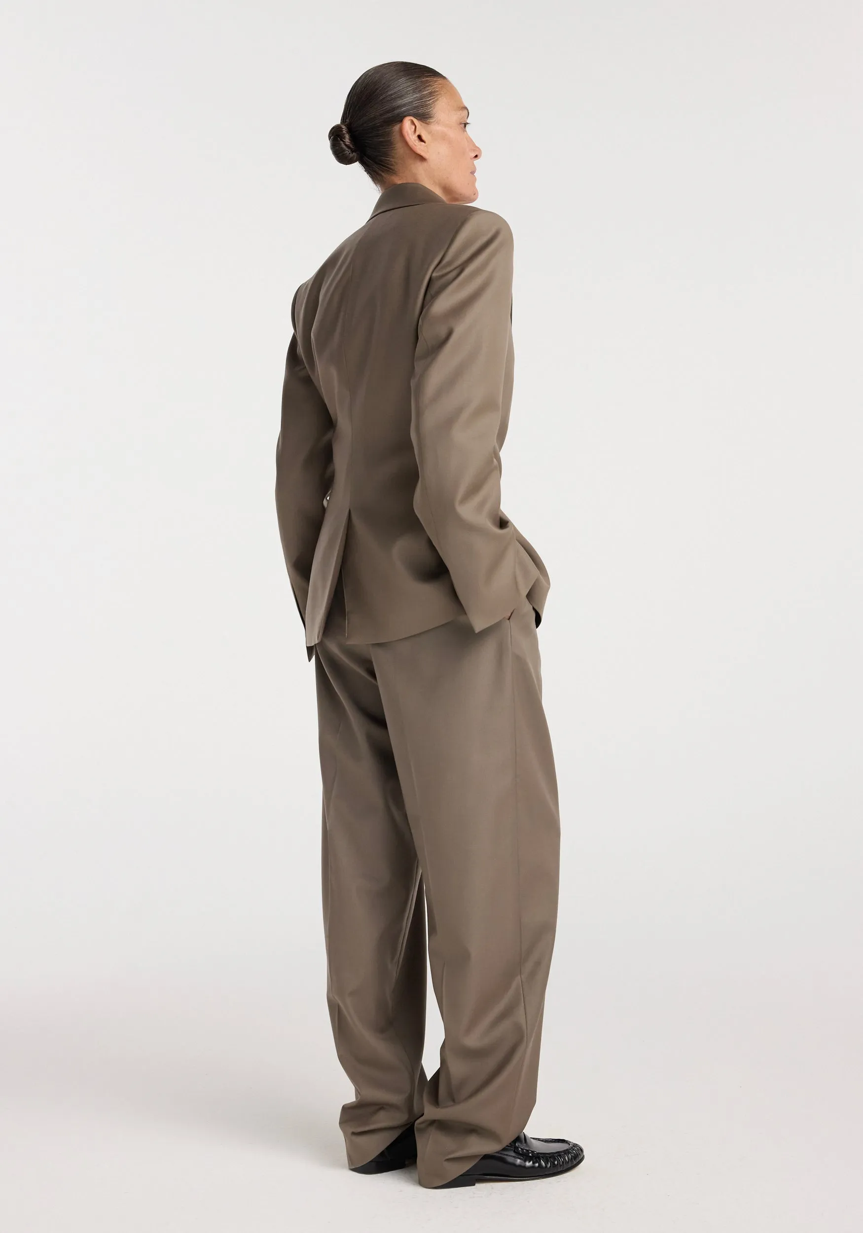 Hourglass shaped blazer | desert brown sold by Rohe product image thumbnail 4