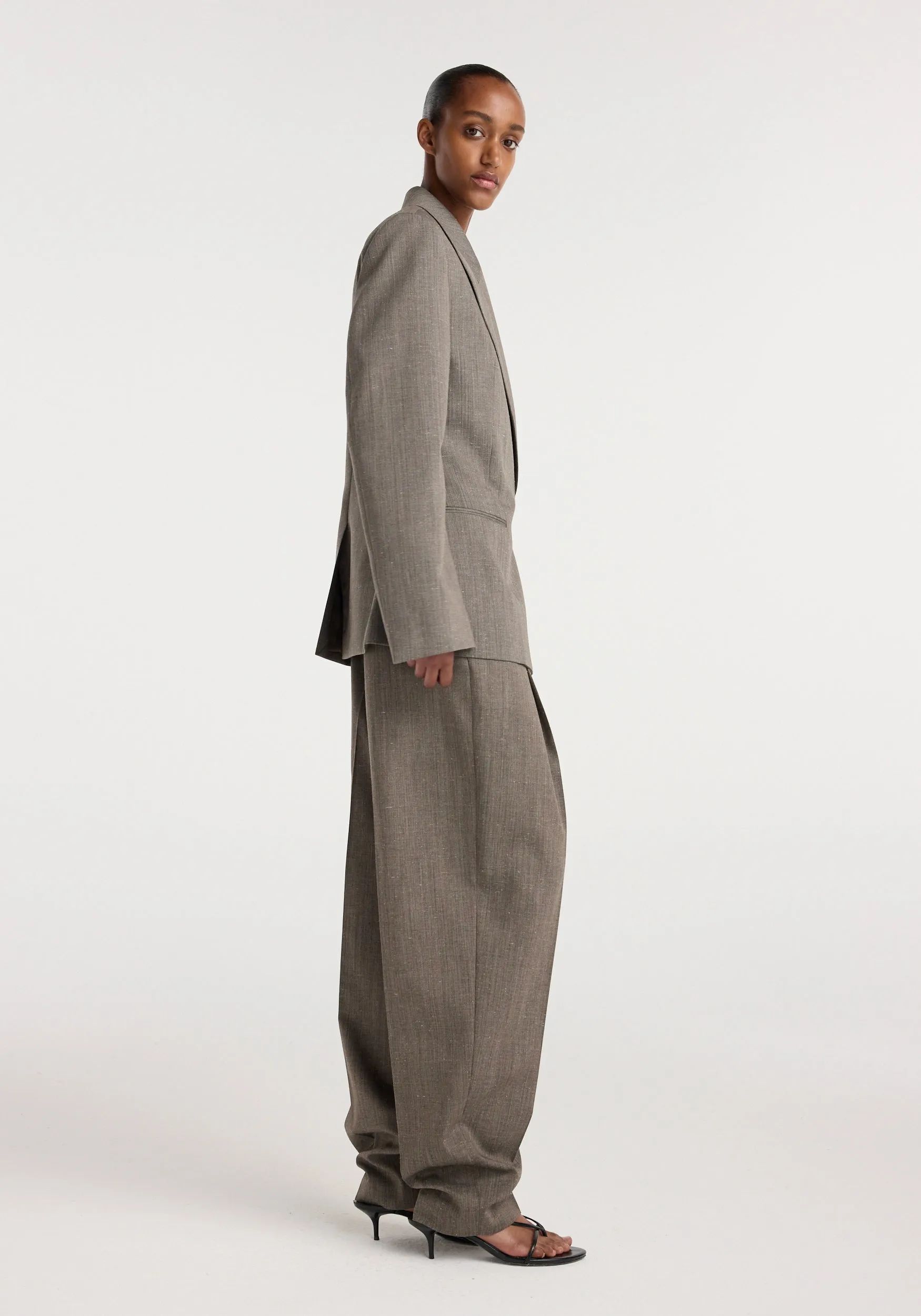Hourglass shaped blazer | earth slub sold by Rohe product image thumbnail 5