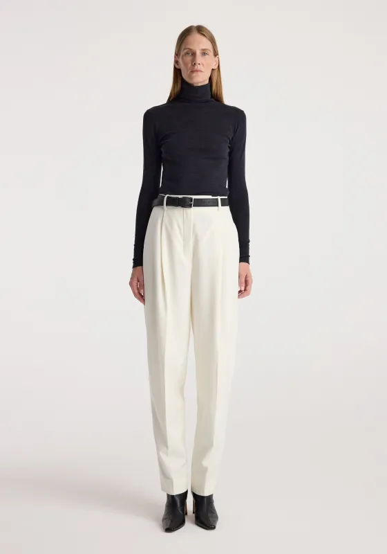 Fine merino turtleneck | anthracite melange made by Rohe