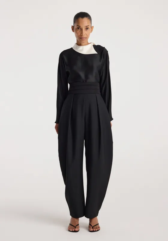 Reimagined collar top | black made by Rohe