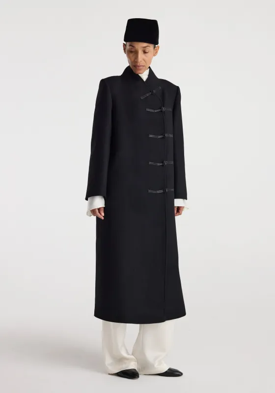 Pankou closure wool coat | black made by Rohe
