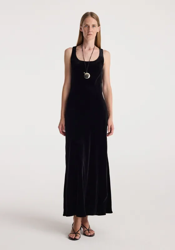 Scoop-neck velvet dress | black made by Rohe