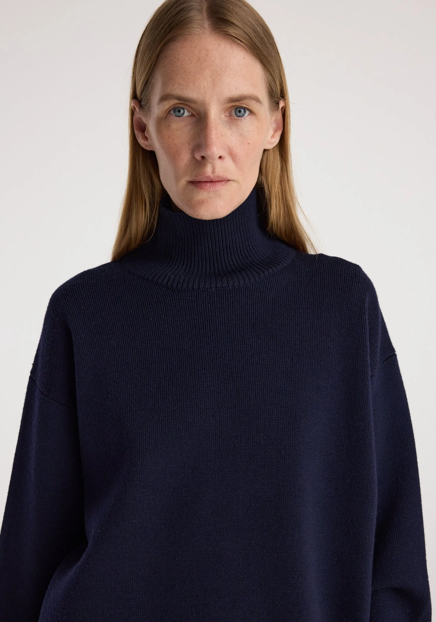 Sculptural compact turtleneck | navy sold by Rohe product image thumbnail 5