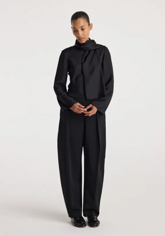 Puck - Sculptural tailored trousers | black made by Rohe