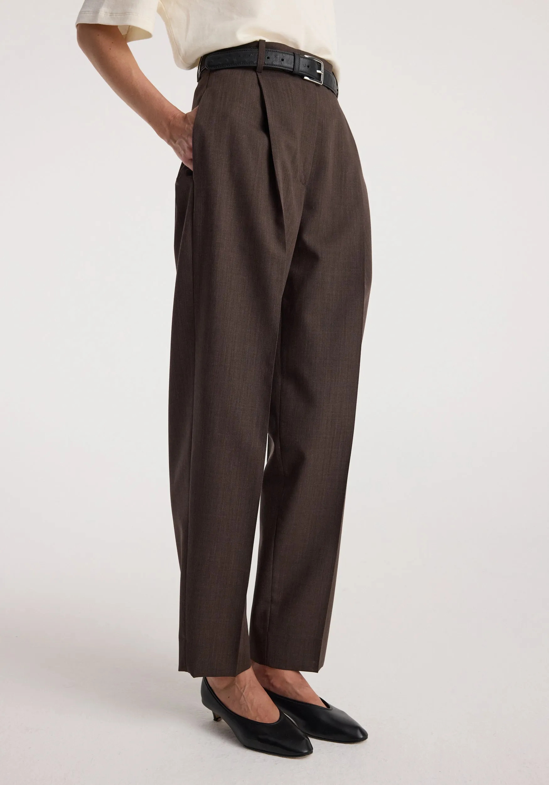 Daria - Single pleat straight leg trousers | dark brown sold by Rohe product image thumbnail 3