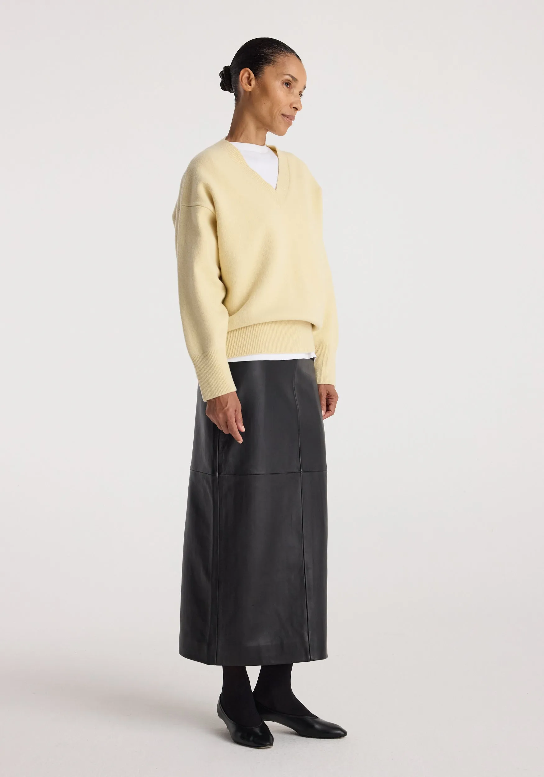 Elongated leather skirt | black sold by Rohe product image thumbnail 3
