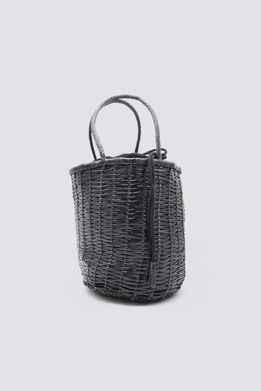 Lina Big Bucket Black made by Dragon Diffusion