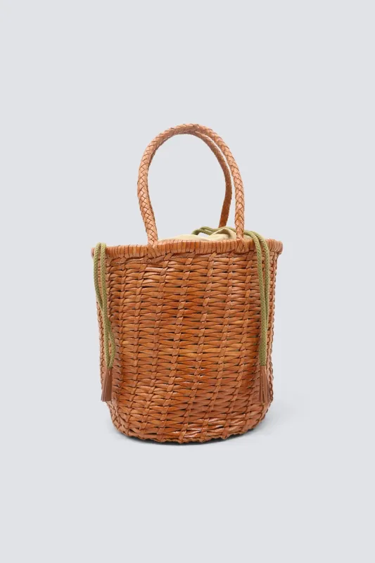 Lina Big Bucket Tan made by Dragon Diffusion