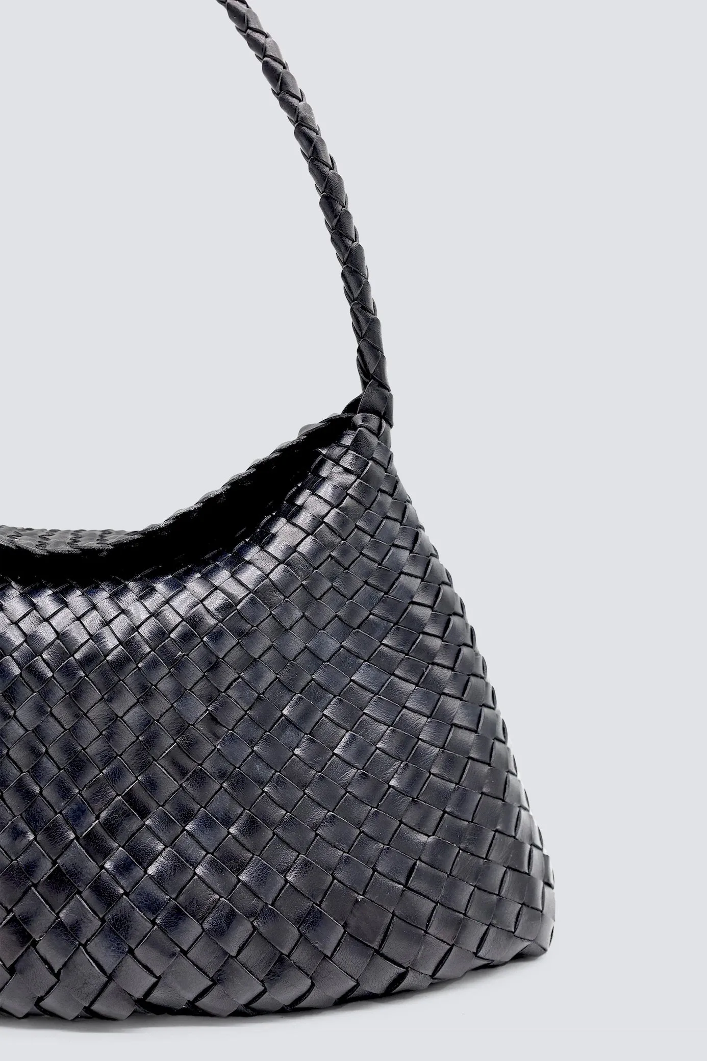 Santa Maria Black sold by Dragon Diffusion product image thumbnail 3