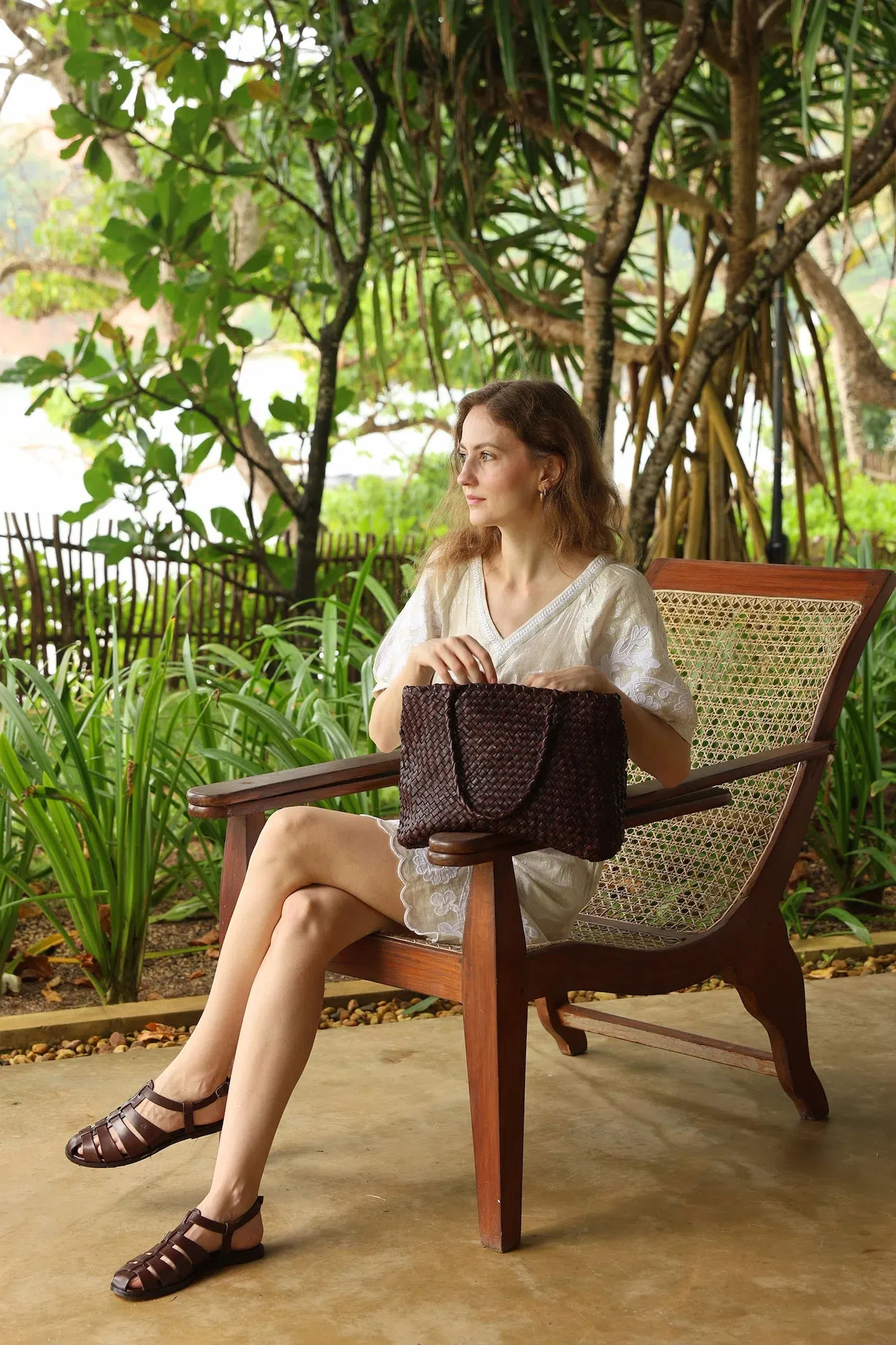 Vintage Mesh Tote Dark Brown sold by Dragon Diffusion product image thumbnail 2