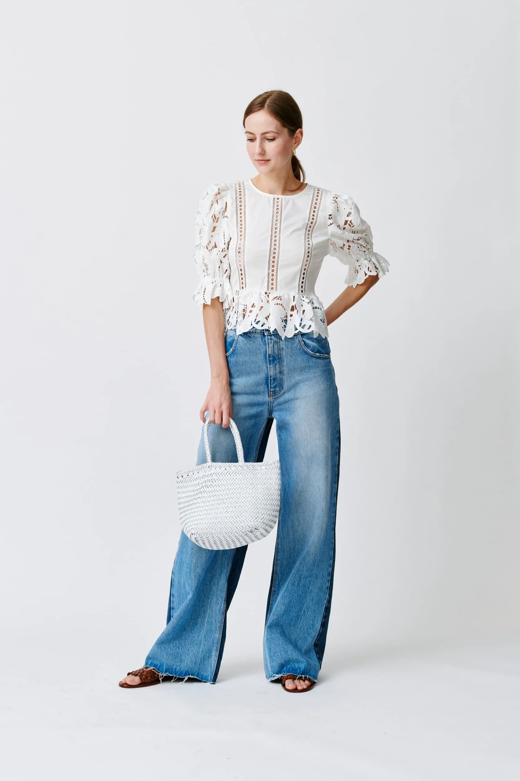 Grace Basket Small White sold by Dragon Diffusion product image thumbnail 3