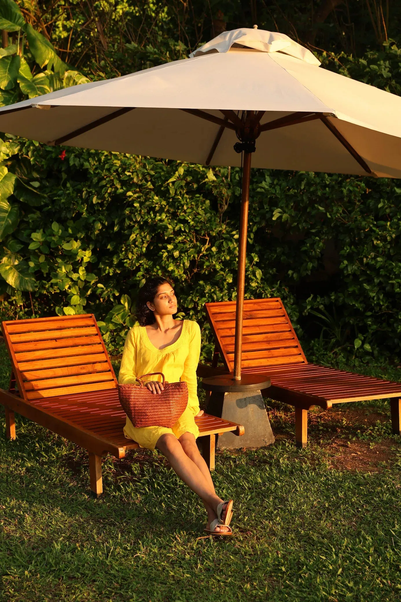 Grace Basket Small Tan sold by Dragon Diffusion product image thumbnail 2