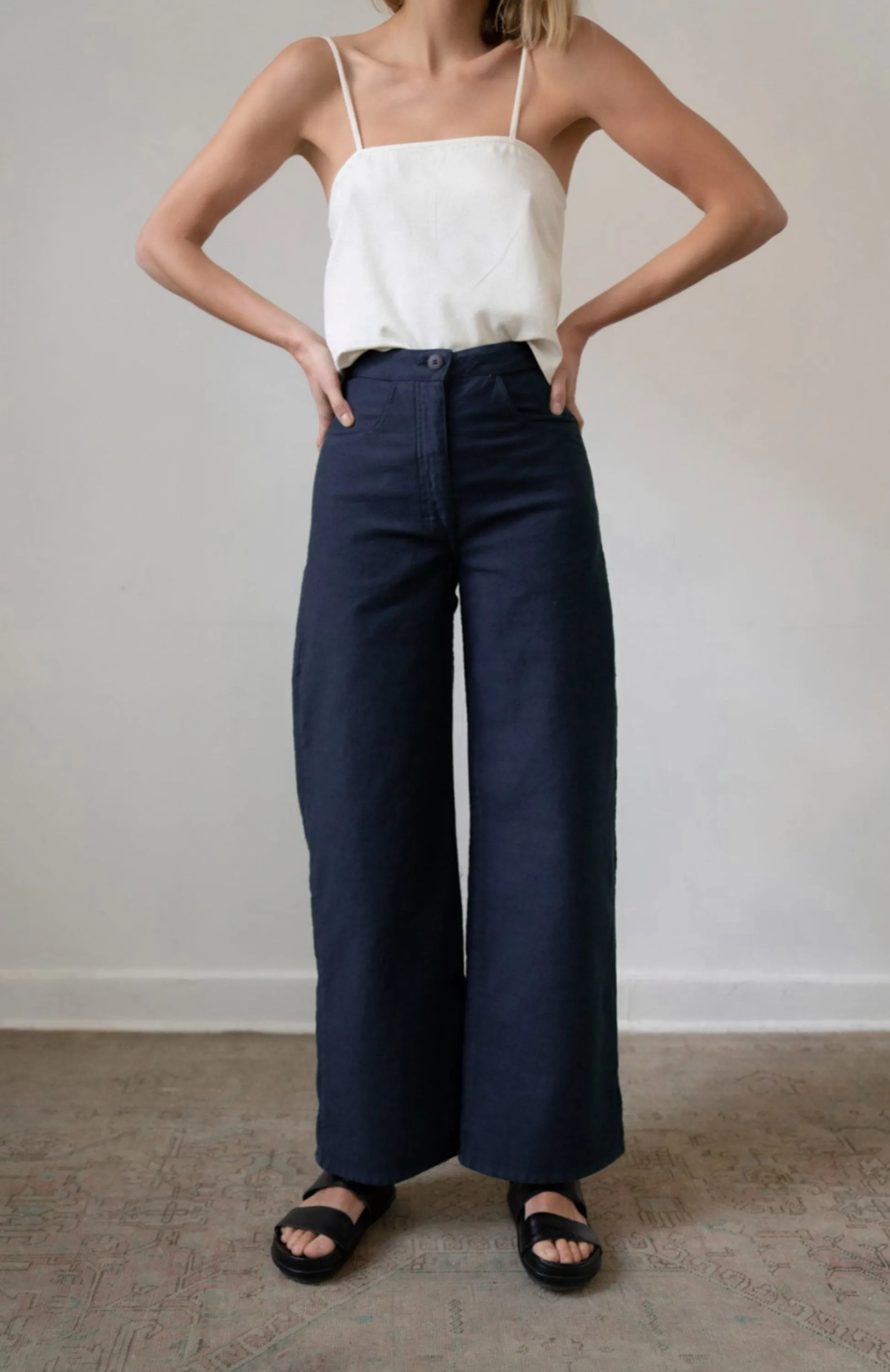 RENEE Pant sold by Zii Ropa