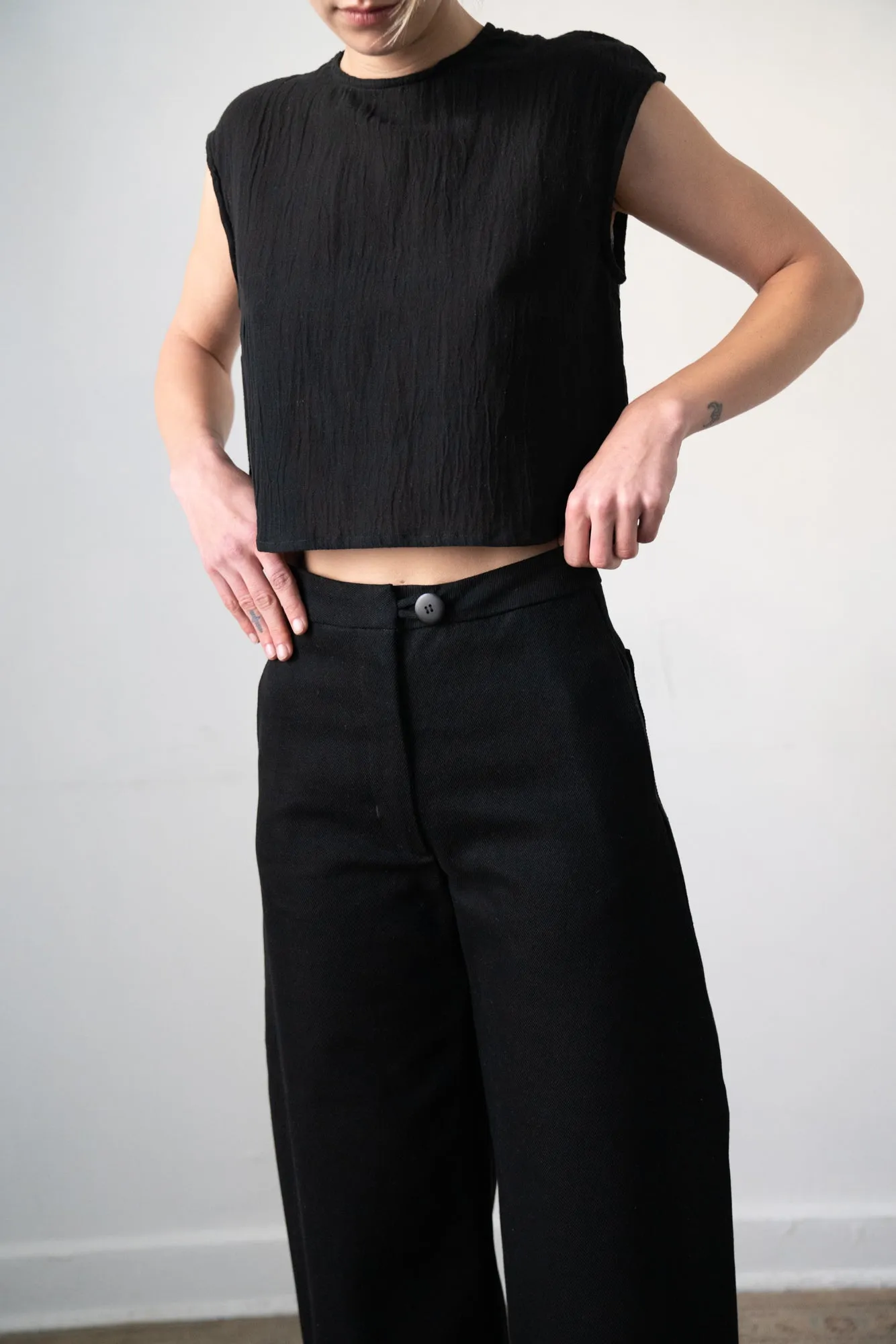 PIA Pant sold by Zii Ropa product image thumbnail 3