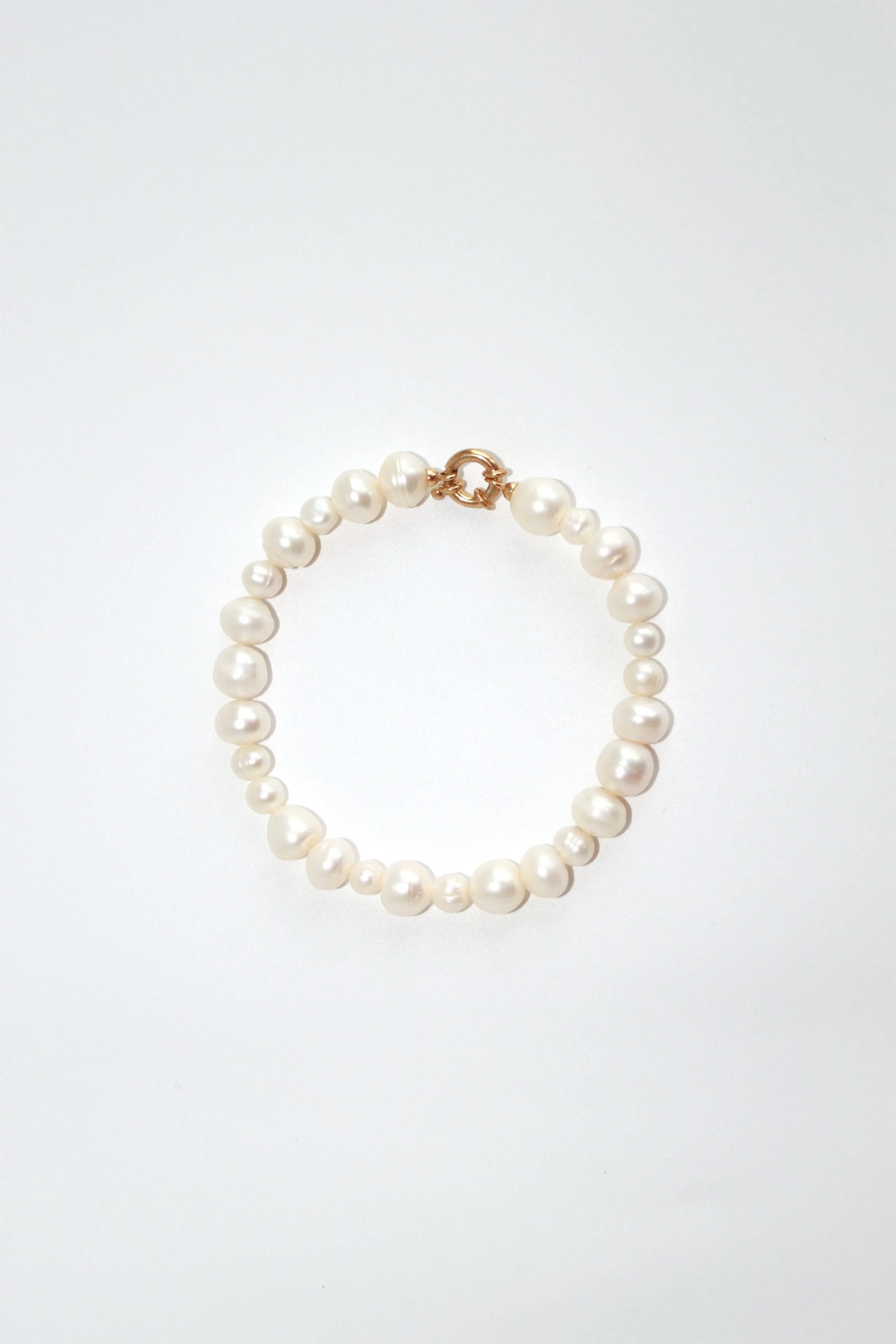 GRANDE BRACELET - PEARL sold by Labro