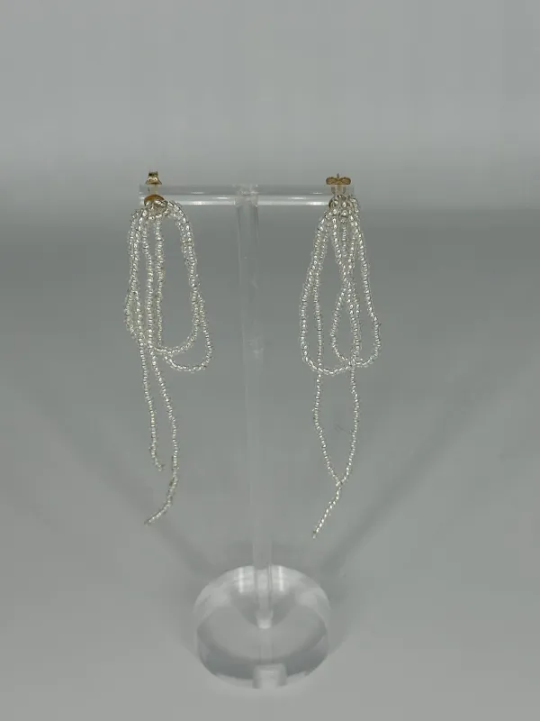 SAMPLE SALE BOW EARRING made by Studio