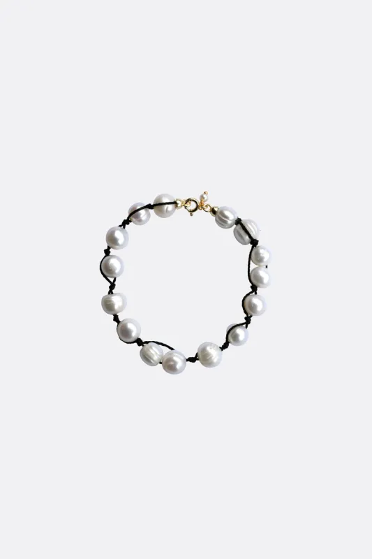 NOTO BRACELET - PEARL made by Studio