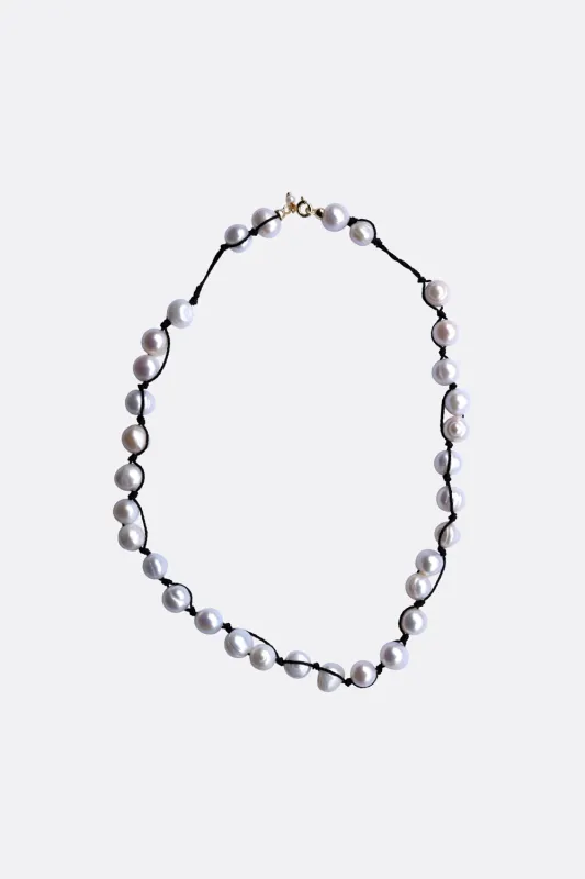 NOTO NECKLACE - PEARL made by Studio