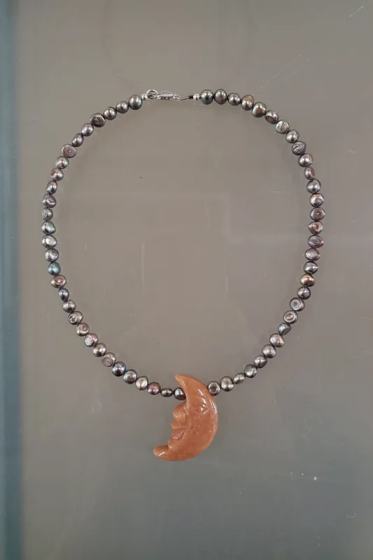 Freshwater Pearl Choker with Orange Calcite Moon made by NOMIA
