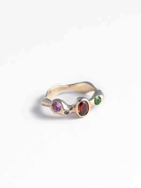 Faris Reina Ring - Gold sold by NOMIA