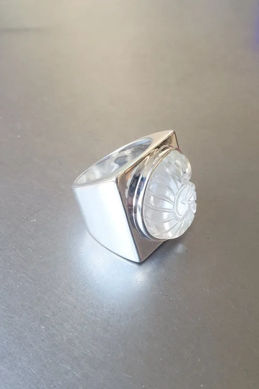 Carved Nautilus Stone Silver ring - Crystal made by NOMIA