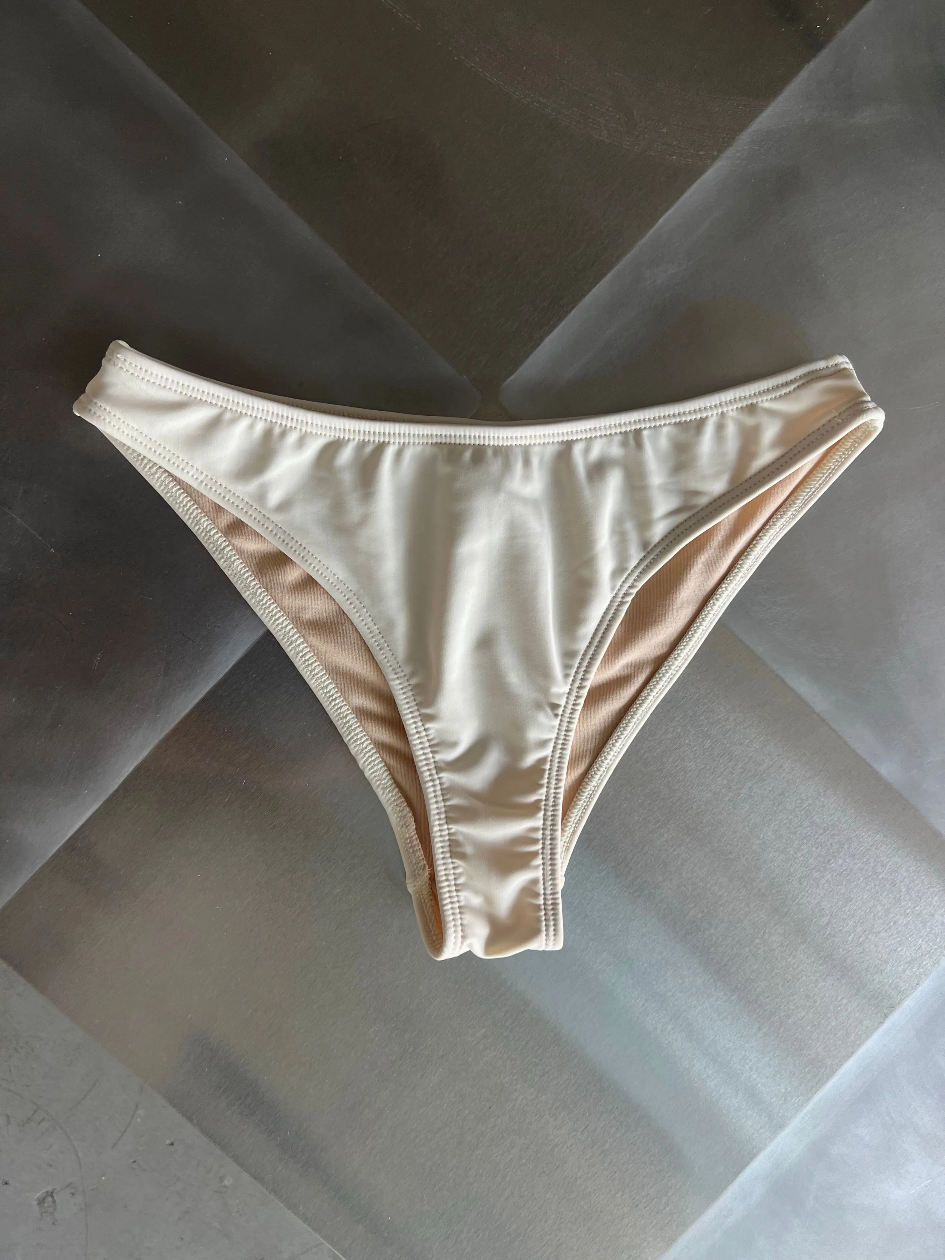 Calomel - Yavi Bikini Bottom - Crudo sold by NOMIA