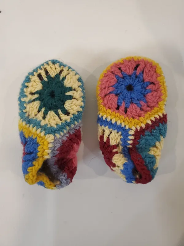 Maggie Paxton Crochet Slippers Size 7-9 - Multi made by NOMIA