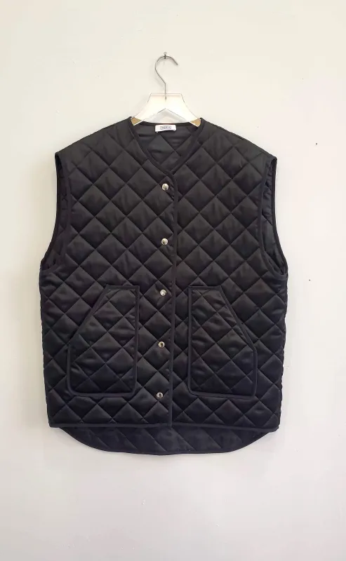 Oversized Quilted Vest - Black Satin made by NOMIA