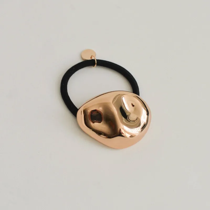 Large Pebble-Shaped Metal Hair Tie | Gold made by NARSHA