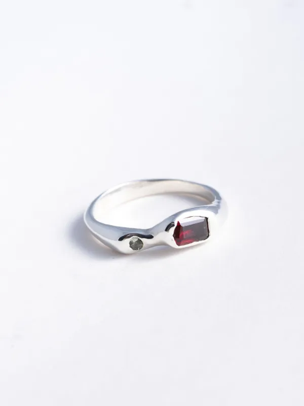 Faris Mer Ring - Silver / Garnet / Green Sapphire sold by NOMIA