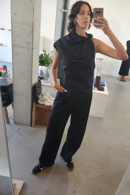 Twist Shoulder Top - Black made by NOMIA