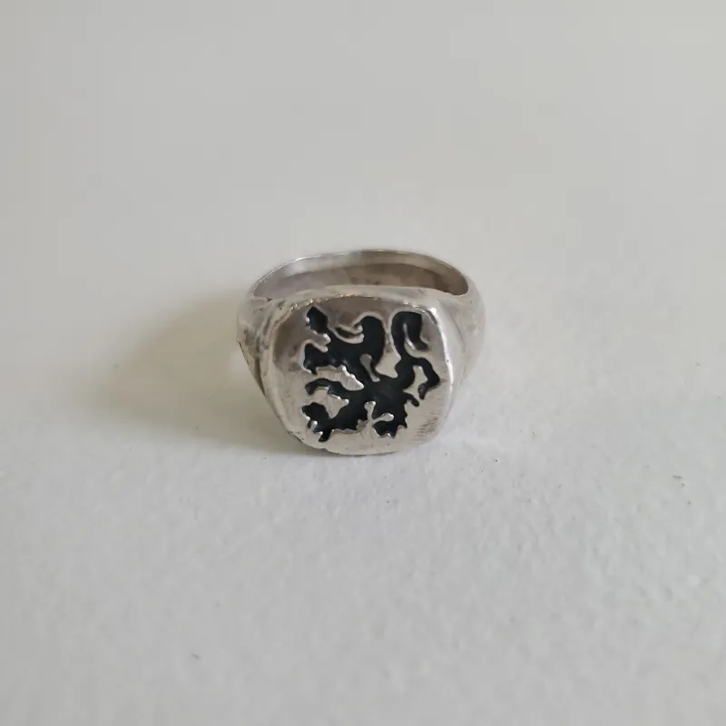 Vintage Shield Sterling Silver Ring made by NOMIA