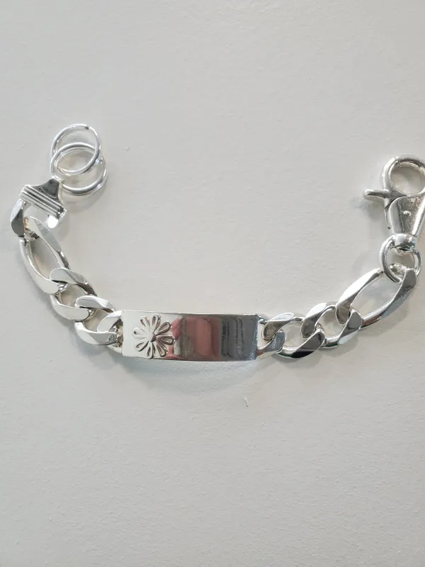 Martine Ali - Flower Id Bracelet made by NOMIA