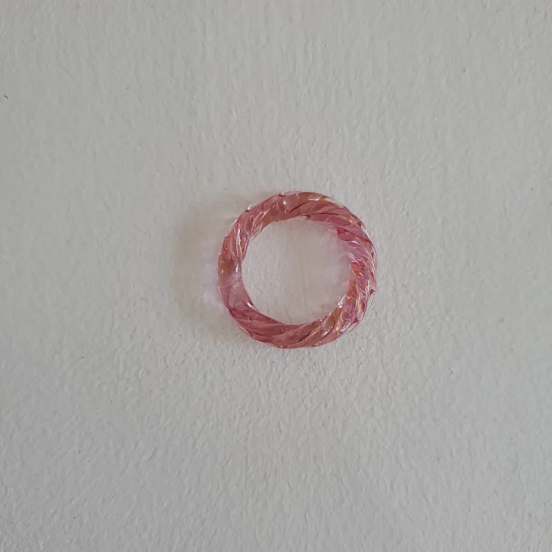 KEANE Rope Ring - Rose Iridescent made by NOMIA