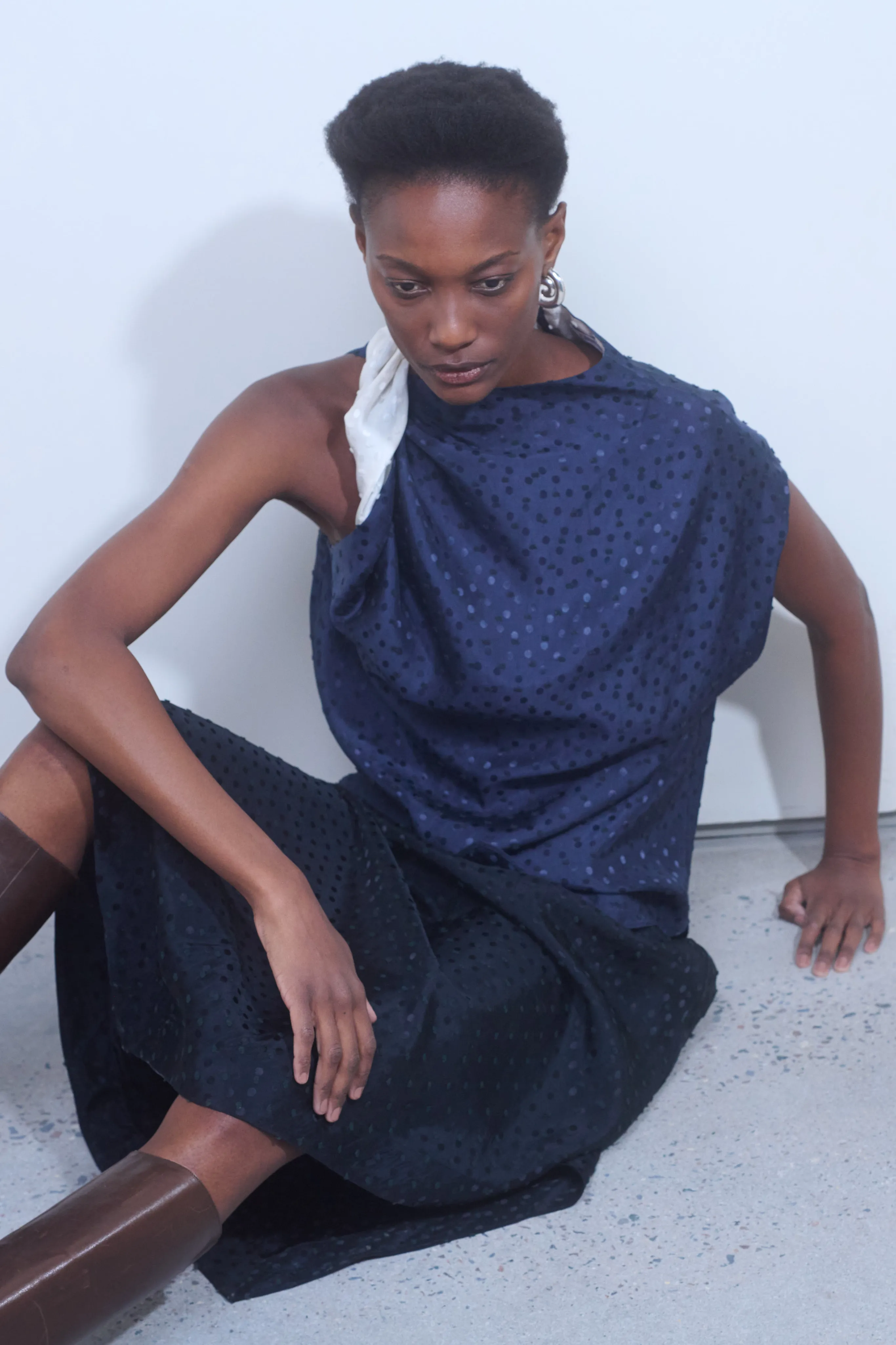 Twist Shoulder Top - Midnight/White sold by NOMIA product image thumbnail 2
