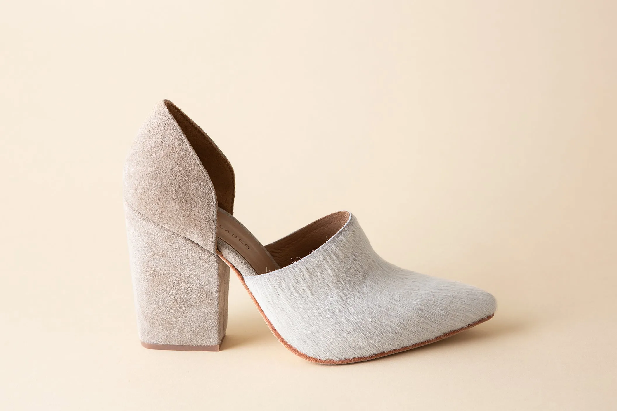 WILLA sold by Huma Blanco