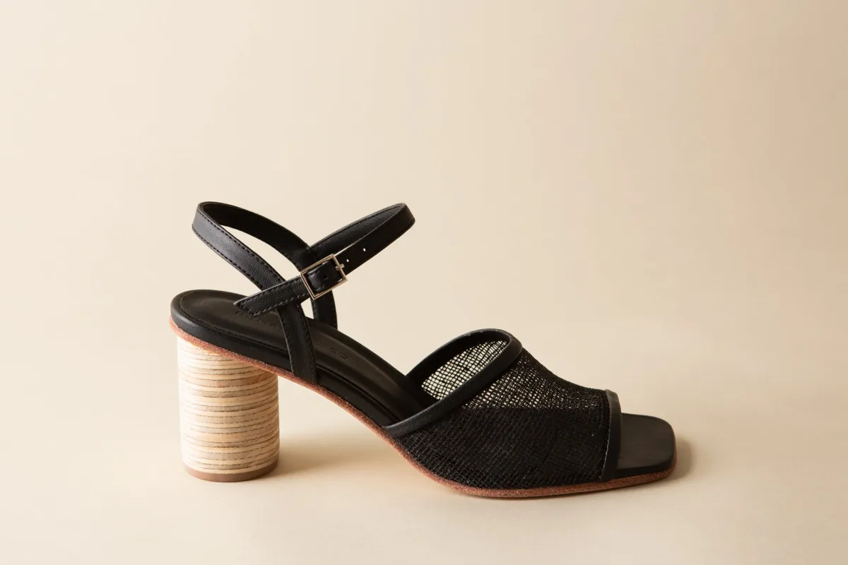 LULU sold by Huma Blanco