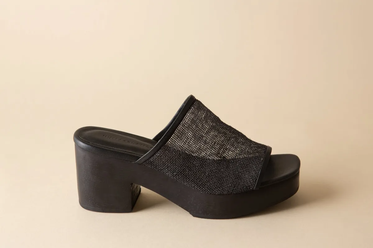 SIERRA sold by Huma Blanco