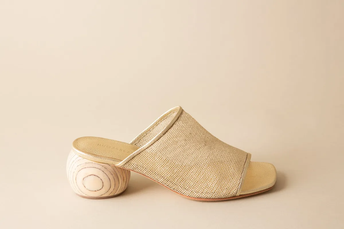 MILLA sold by Huma Blanco