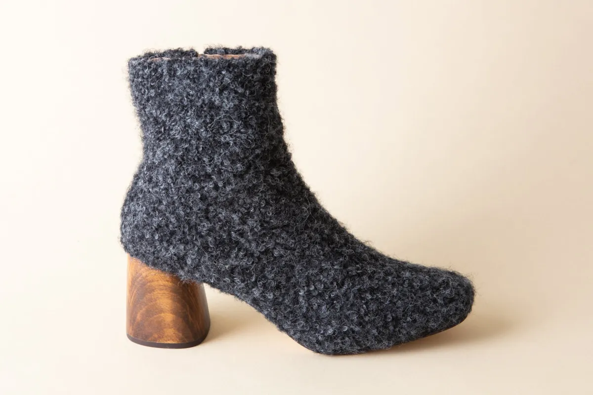 HARLOW made by Huma Blanco