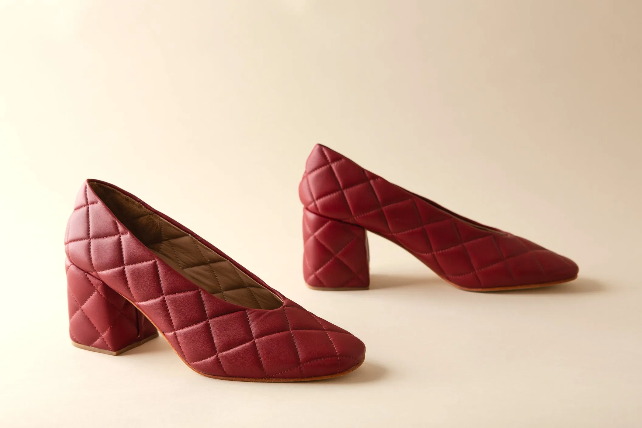 SALVADOR BLOCK HEEL QUILTED CHERRY sold by Huma Blanco product image thumbnail 5