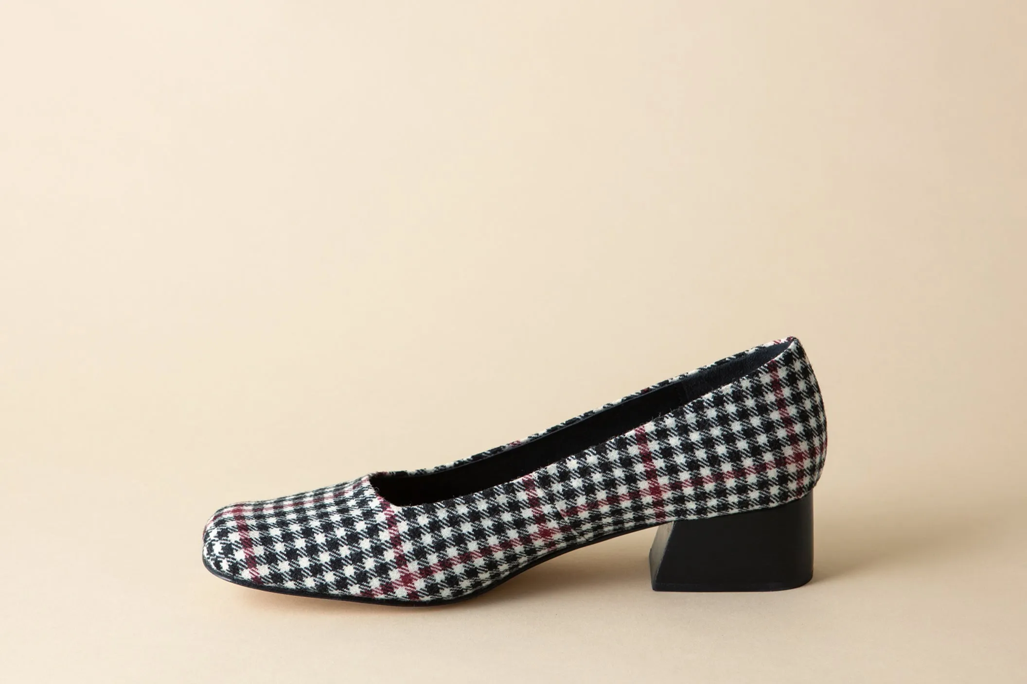 LUISA LOW HEEL BLACK + WHITE TWEED sold by Huma Blanco product image thumbnail 2