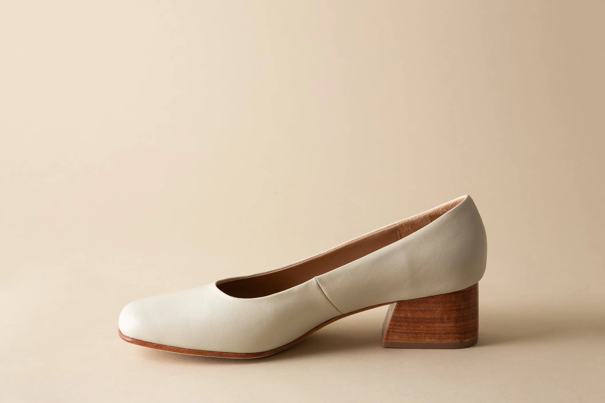 LUISA LOW HEEL BONE NAPPA sold by Huma Blanco product image thumbnail 3