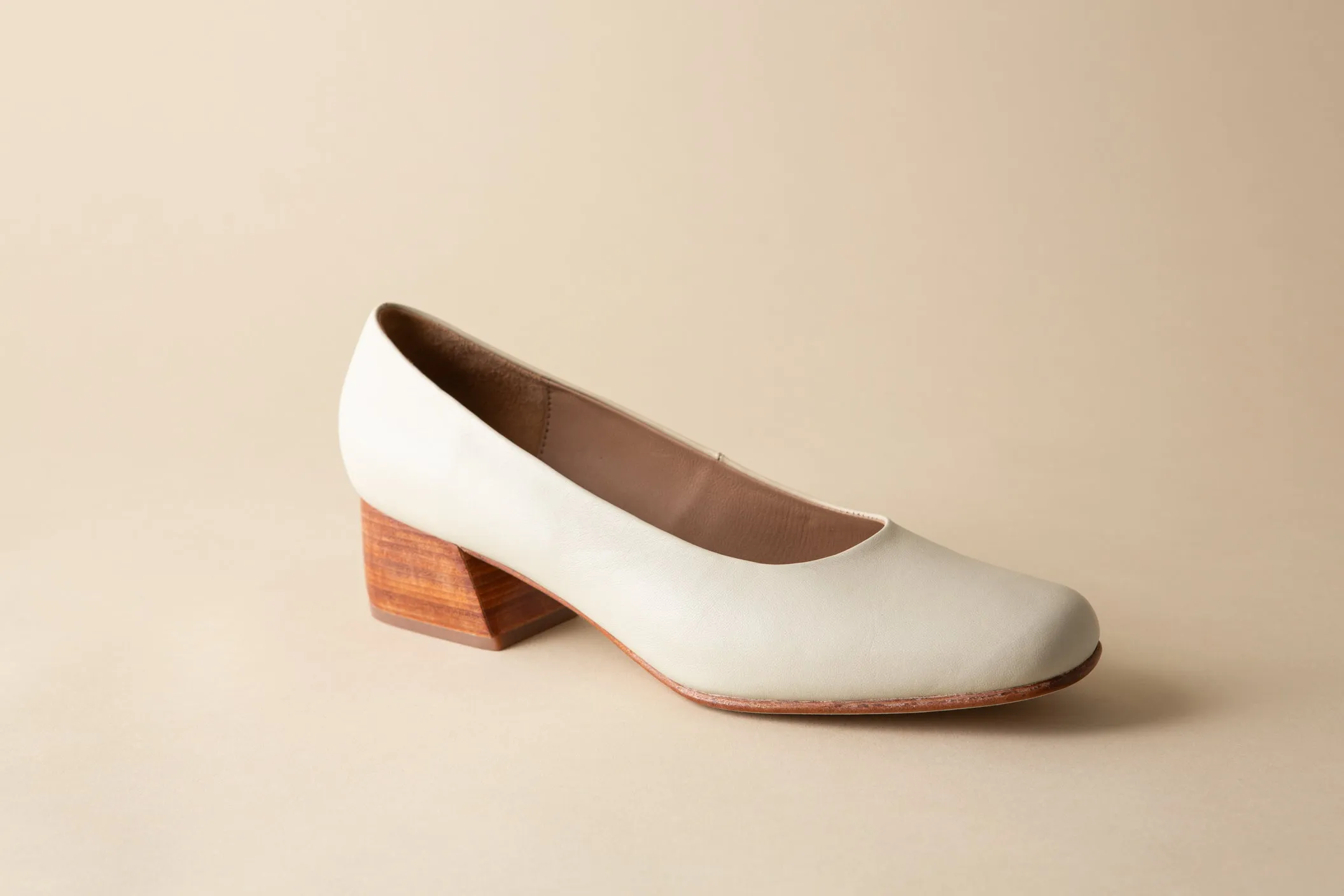 LUISA LOW HEEL BONE NAPPA sold by Huma Blanco product image thumbnail 4