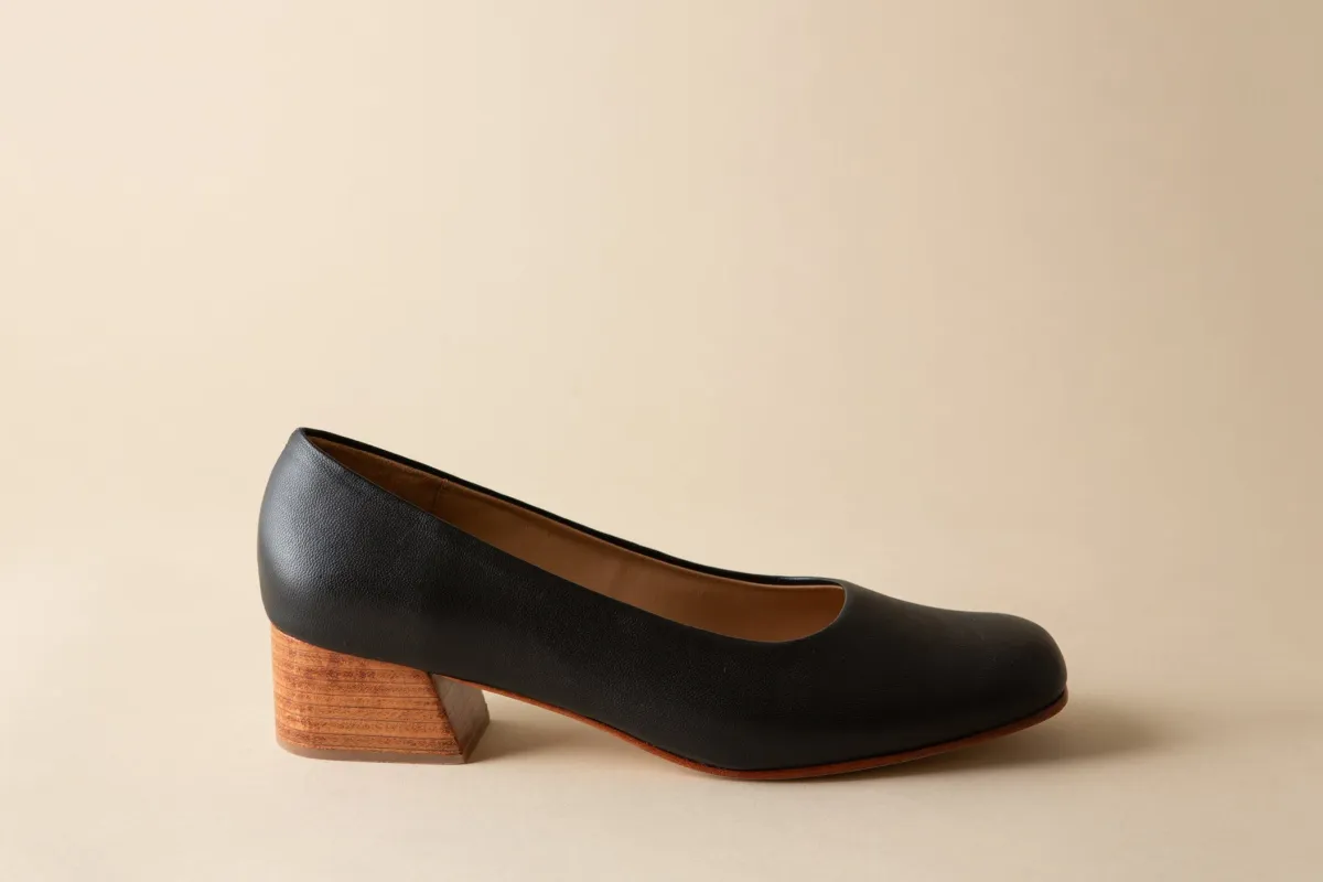 LUISA LOW HEEL COAL NAPPA sold by Huma Blanco