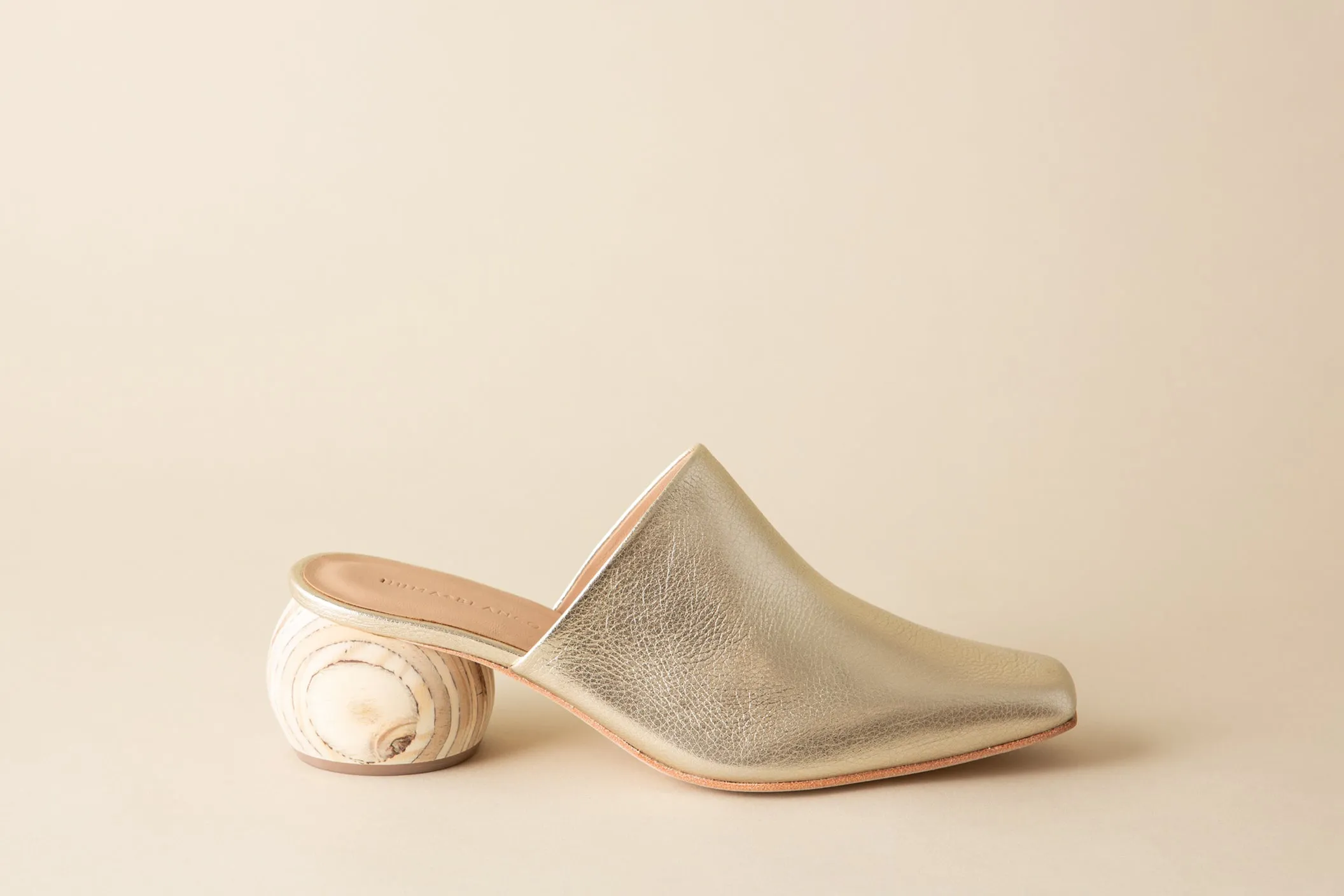 MINA MULE GOLD sold by Huma Blanco